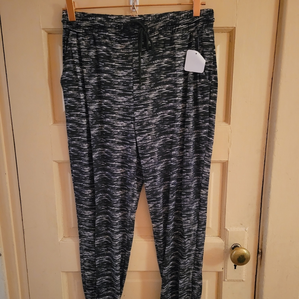 Crissa JoggerBottom / L/ gray and black